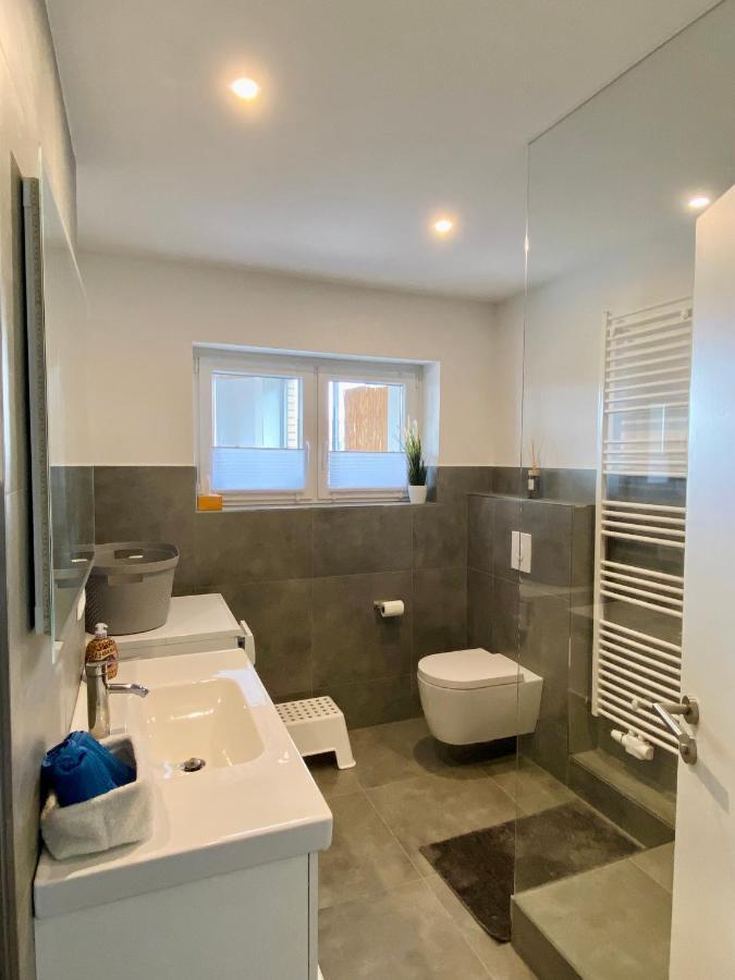 Traumhafte 115 Qm Ferienwohnung Am Steinhuder Meer, Ruhig, Komfortabel, Loggia, Parkplatz, Wifi Wunstorf Exteriér fotografie