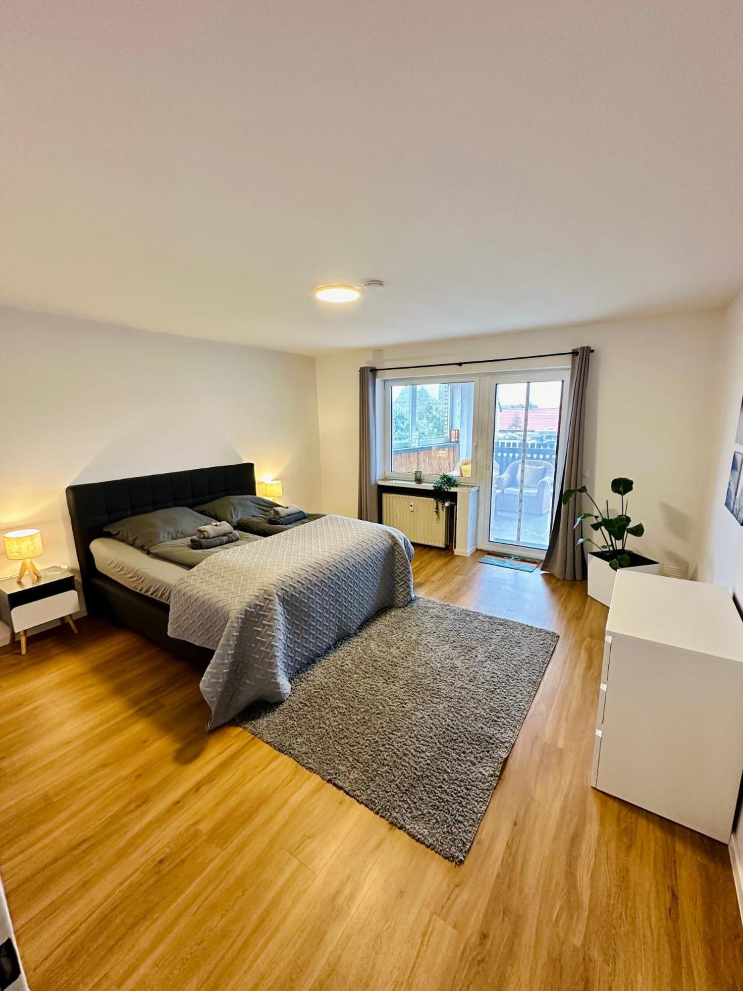 Traumhafte 115 Qm Ferienwohnung Am Steinhuder Meer, Ruhig, Komfortabel, Loggia, Parkplatz, Wifi Wunstorf Exteriér fotografie
